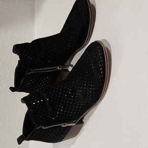 Lucky Brand black booties